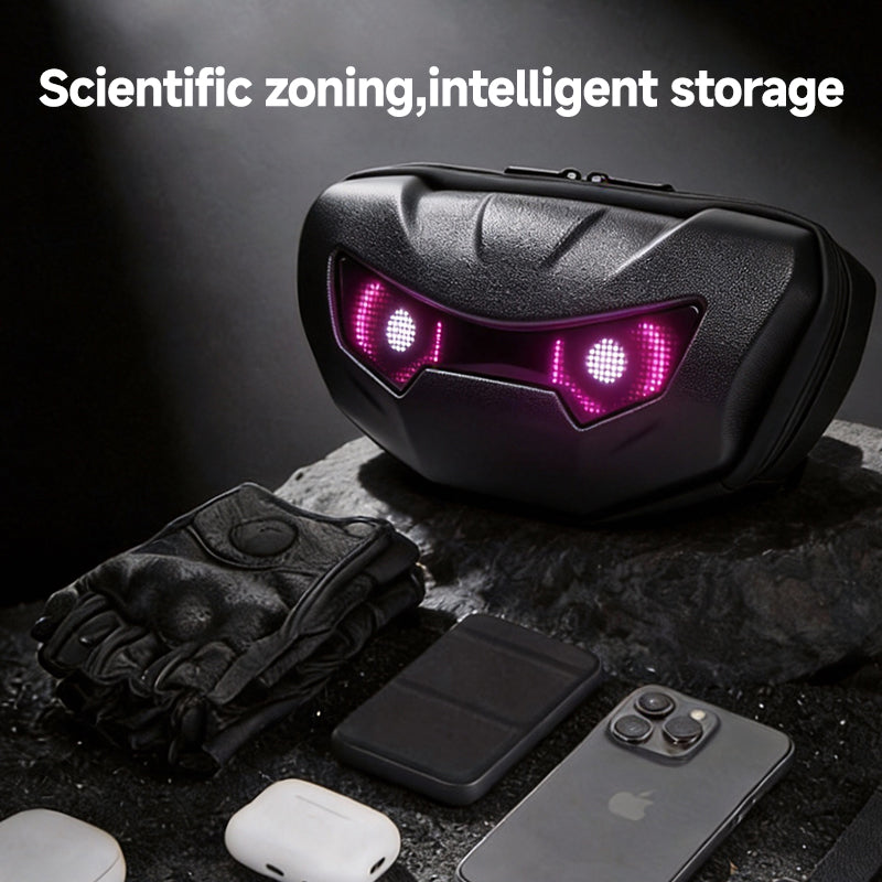 SCT-3 smart LED riding bag waterproof ABS shell and turn signal detail