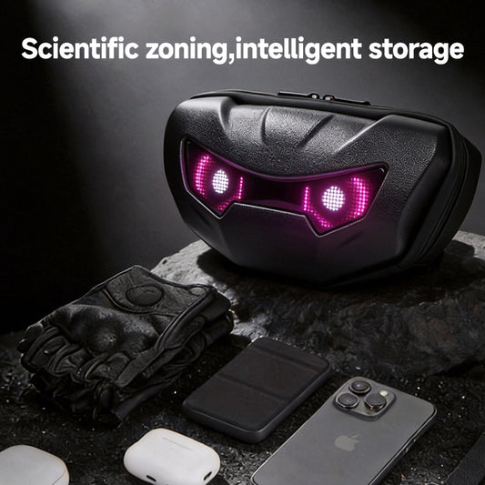 SCT-3 smart LED riding bag waterproof ABS shell and turn signal detail